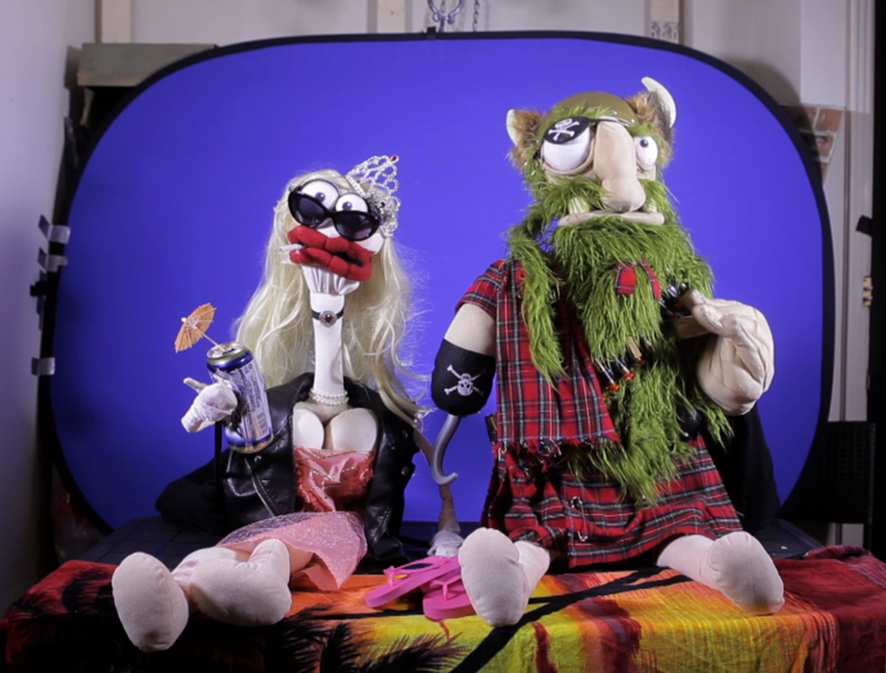 La Dump, The Dump : Belle et Barbe sur green screen en 2015. Beauty and Beard marionnette puppets